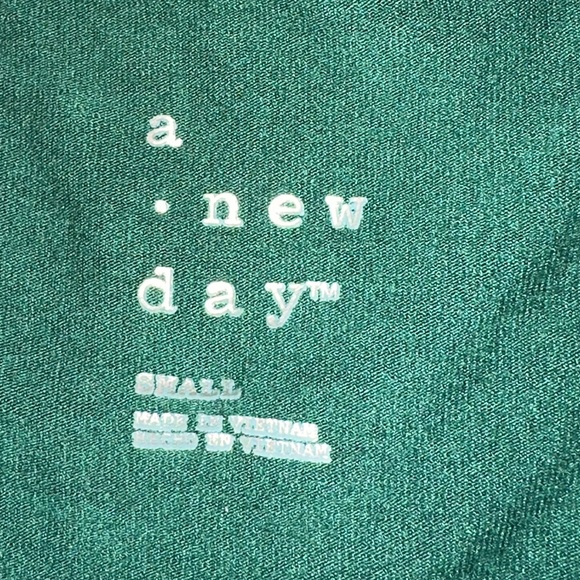 Green A New Day mock neck body suit. Size small. - Picture 3 of 3